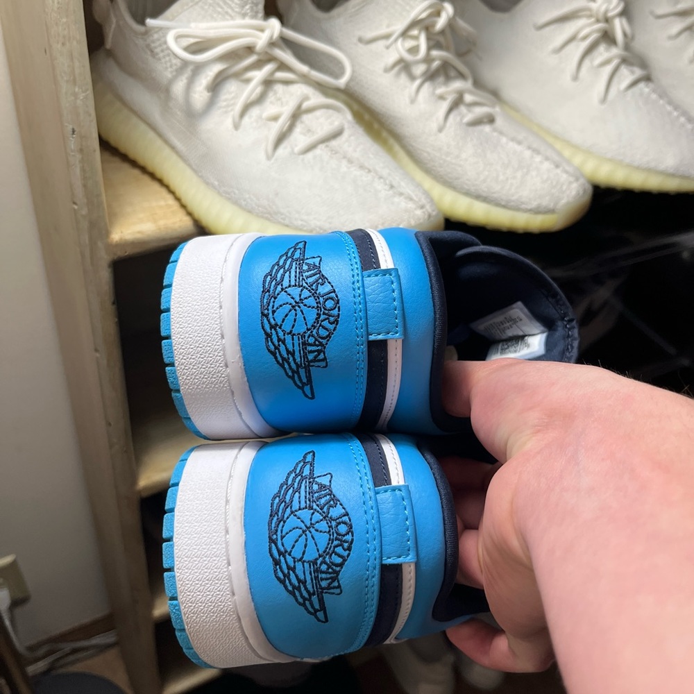 Jordan 1 Low Unc With Authentication - image 3